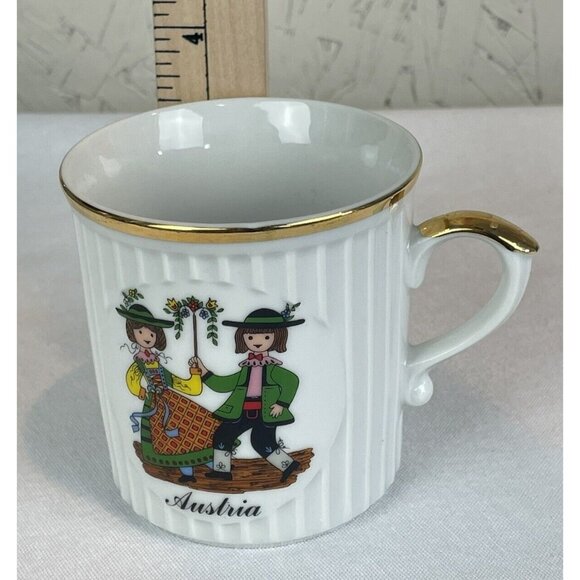 Souvenir Coffee Mug Schlogl Vienna Austria Boy Girl Design Fluted White Porcelai - Picture 9 of 11